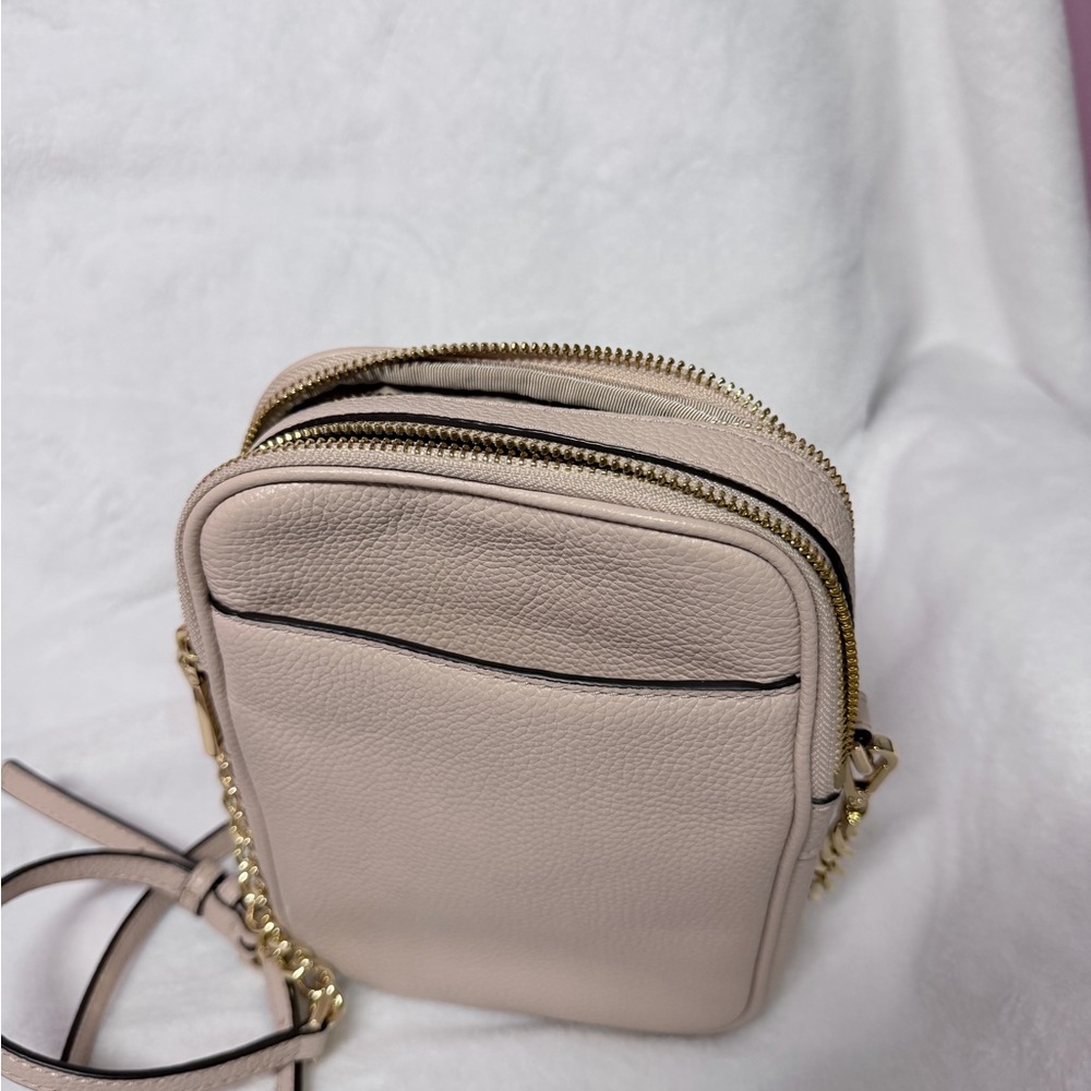 🎀Michael Kors Pink Crossbody Bag - Picture 8 of 13